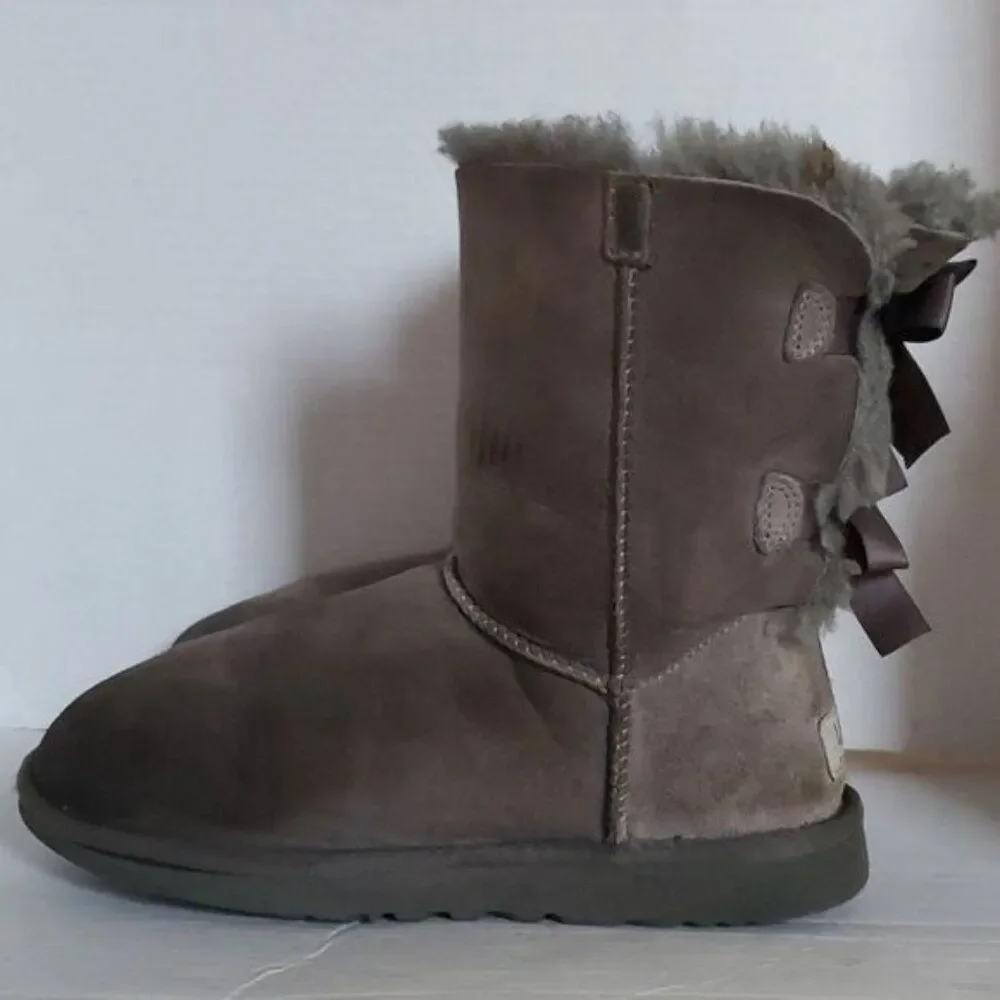 UGG Australia Bailey Bow II Boots Suede Leather Gray Winter Women's WOMAN'S 6